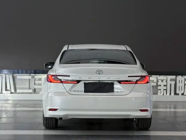 Toyota Camry — Фото автомобиля 4