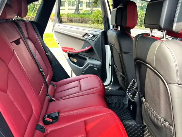 Porsche Macan — Фото автомобиля 5