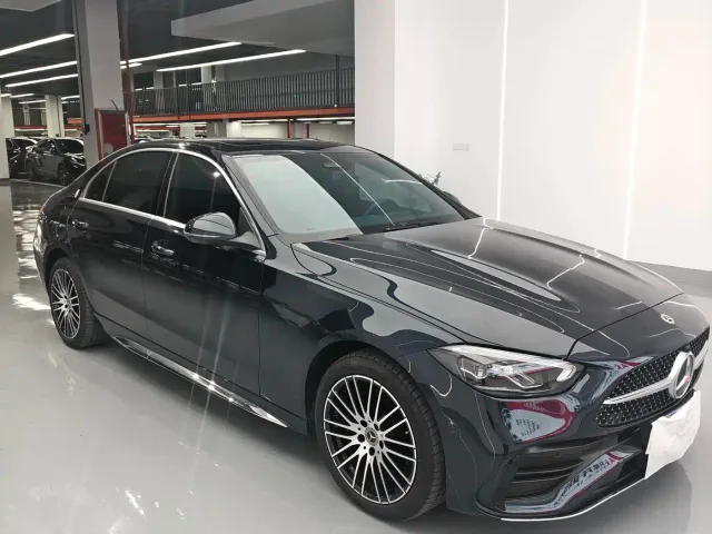 Mercedes-Benz C-Class — Фото автомобиля 2