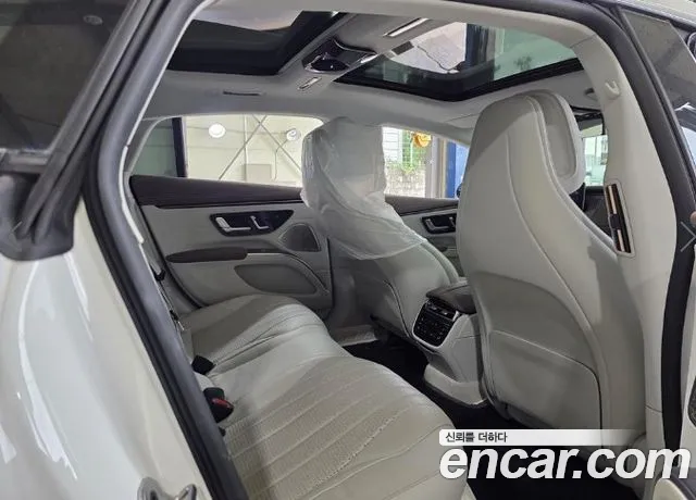 Mercedes-Benz EQS — Фото автомобиля 8