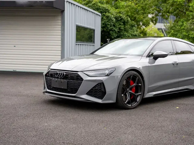 Audi RS 7 — Фото автомобиля 10