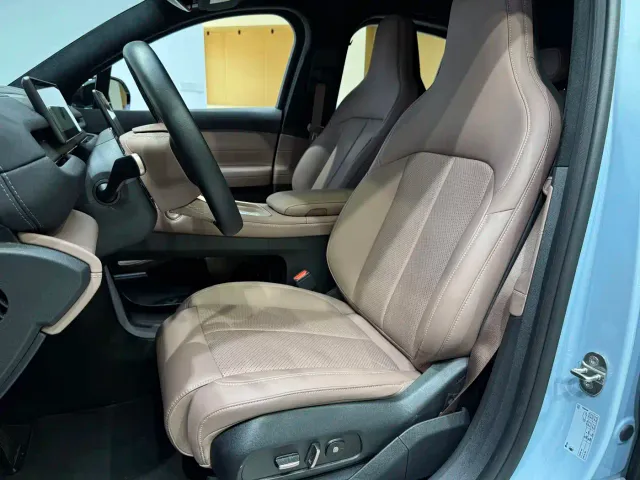 Nio EC6 — Фото автомобиля 11