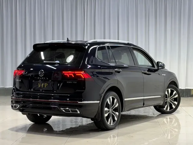 Volkswagen Tiguan L — Фото автомобиля 7