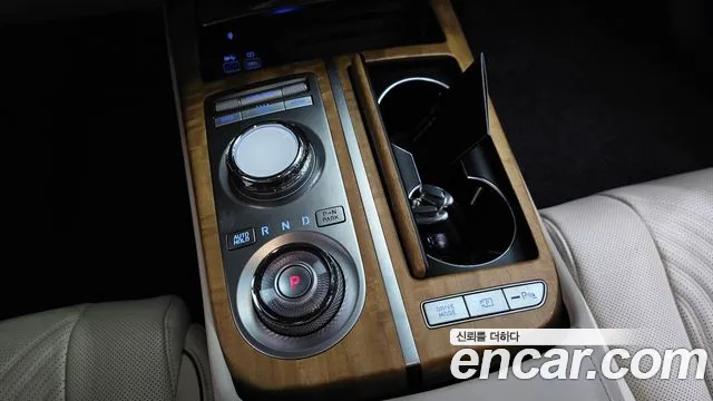 Genesis G80 Бензин 3.5 турбо AWD — Фото автомобиля 9