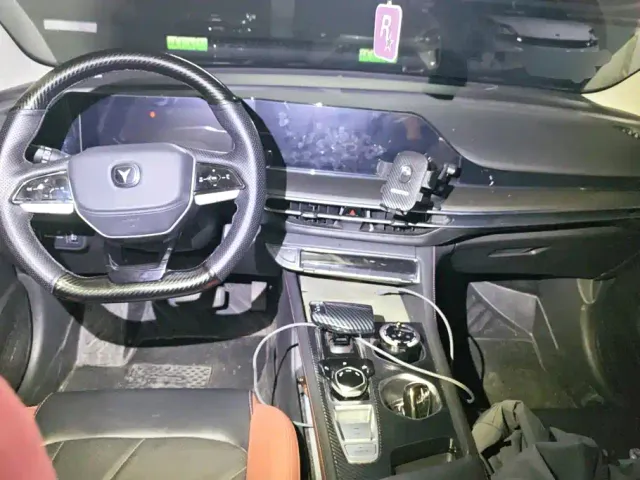 Changan Eado — Фото автомобиля 12