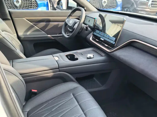 Dongfeng eπ 008 — Фото автомобиля 10