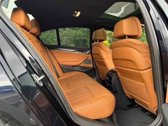 BMW 5 Series — Фото автомобиля 9