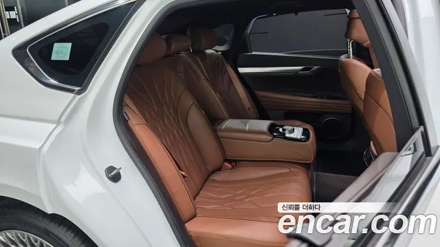 Genesis G80 Бензин 2.5 турбо AWD — Фото автомобиля 10