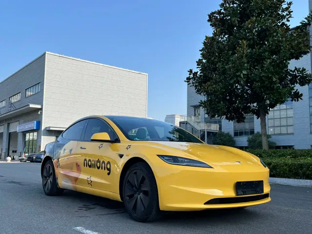 Tesla Model 3 — Фото автомобиля 7