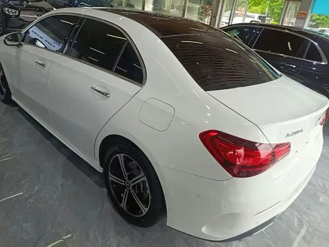 Mercedes-Benz A-Class — Фото автомобиля 4