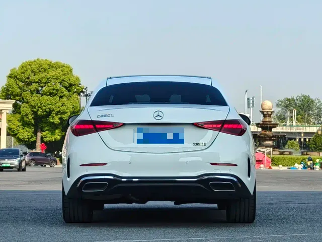 Mercedes-Benz C-Class — Фото автомобиля 2