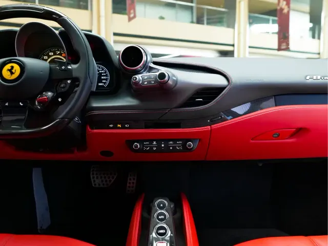 Ferrari F8 — Фото автомобиля 14