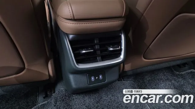 Hyundai Grandeur GN7 — Фото автомобиля 28