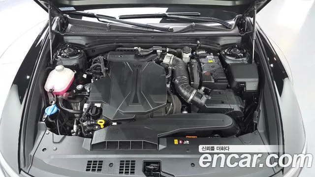 Hyundai Grandeur GN7 — Фото автомобиля 9