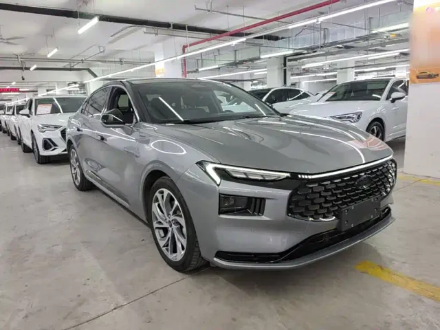 Ford Mondeo — Фото автомобиля 3