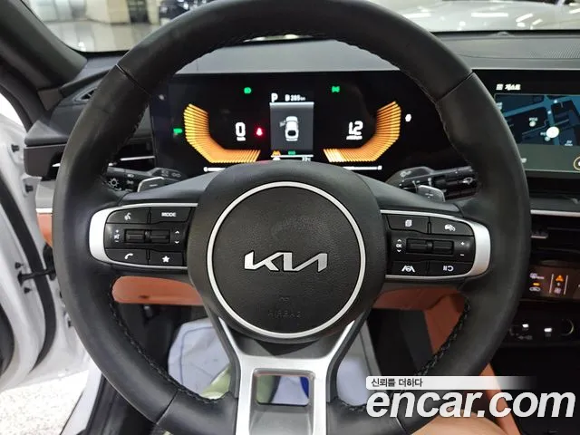 Kia K5 Generation 3 — Фото автомобиля 10