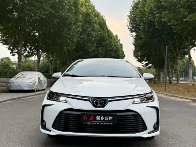 Toyota Corolla — Фото автомобиля 2