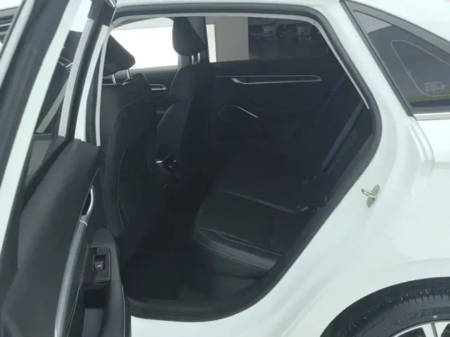 Geely Emgrand — Фото автомобиля 11