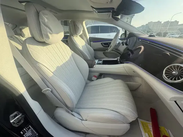 Mercedes-Benz EQS — Фото автомобиля 14