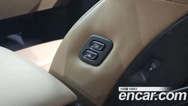 Kia Sorento Новый Sorento 4 поколение Бензин 2.5T 2WD — Фото автомобиля 6