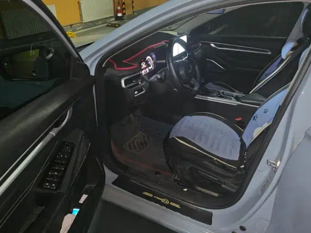 Geely Emgrand — Фото автомобиля 7
