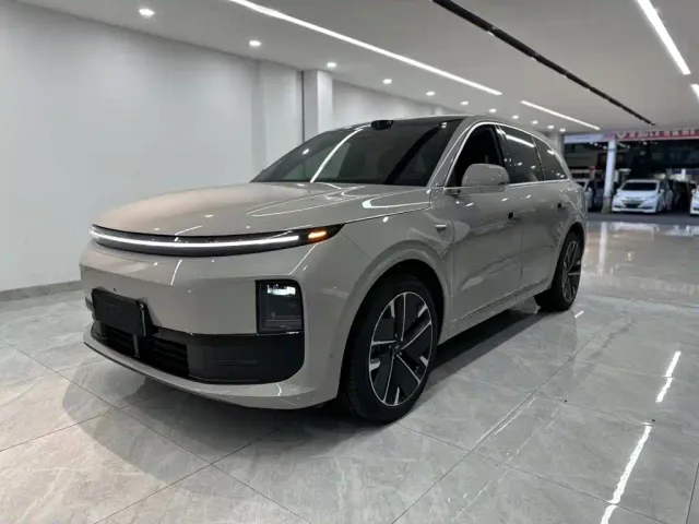 Фотография автомобиля — Li Auto L6