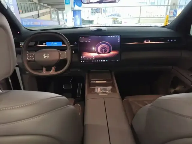 NIO NIO ES8 2025 Model 6-Seat Executive Luxury Edition — Фото автомобиля 9