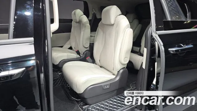 Kia Carnival 4th Gen — Фото автомобиля 16