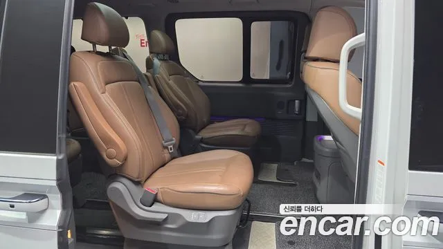 Hyundai Staria Staria L3.5 Lounge 9 мест — Фото автомобиля 11