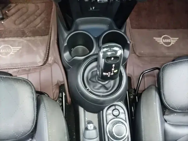 MINI Hatch — Фото автомобиля 13