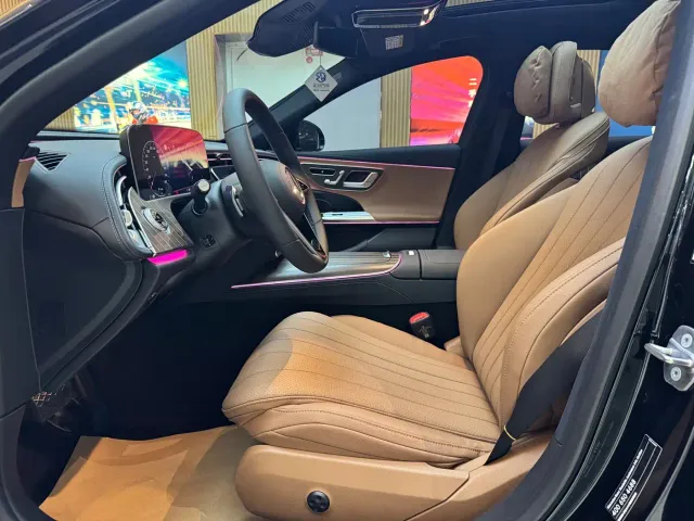 Mercedes-Benz E-Class — Фото автомобиля 11