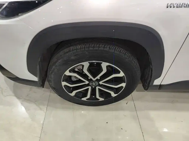 Toyota Frontlander — Фото автомобиля 22