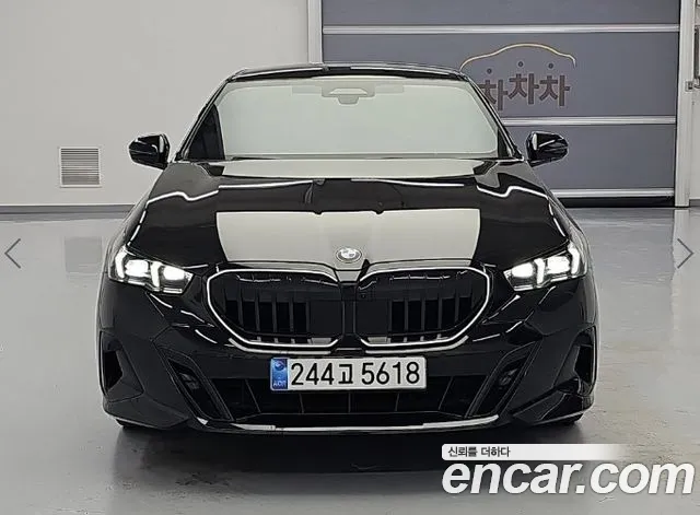 BMW 5 Series G60 — Фото автомобиля 2