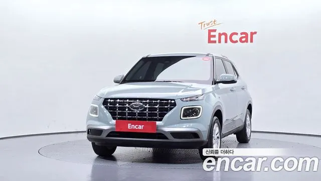 Hyundai Venue — Фото автомобиля 3