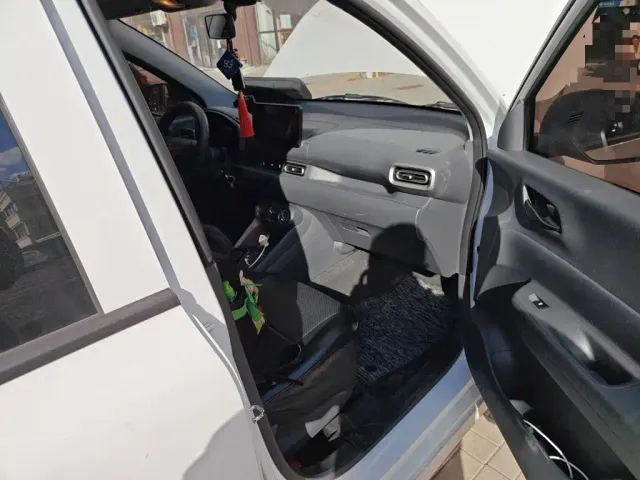 Wuling Hongguang — Фото автомобиля 19