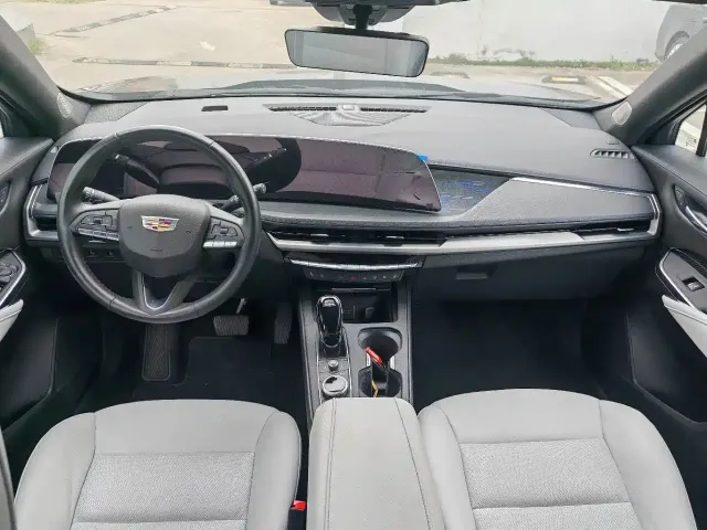 Cadillac XT4 — Фото автомобиля 7