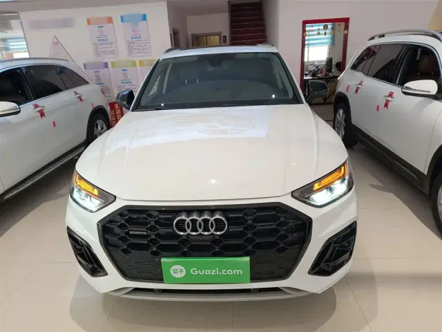 Audi Q5L — Фото автомобиля 2