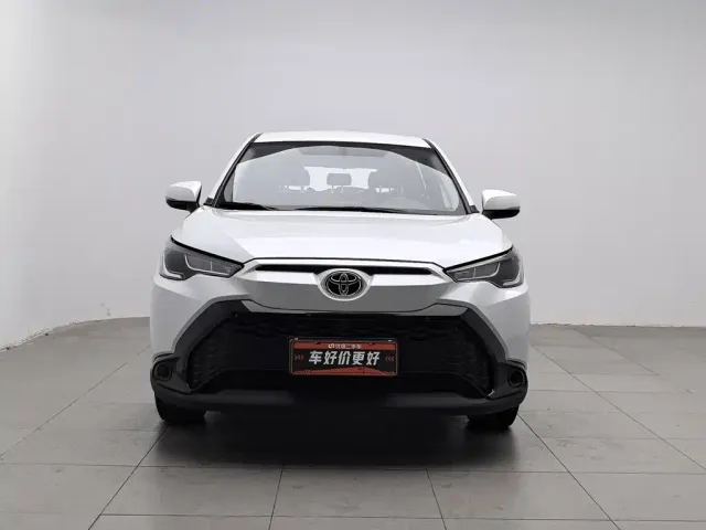 Toyota Frontlander — Фото автомобиля 3