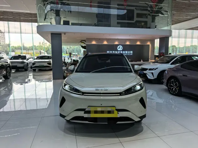 BYD Sealion 05 EV — Фото автомобиля 2