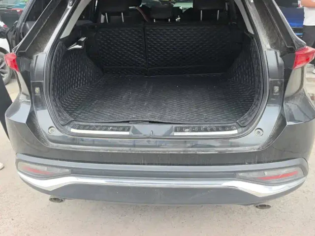 Toyota Harrier — Фото автомобиля 4