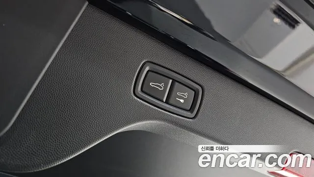 Porsche Macan — Фото автомобиля 19