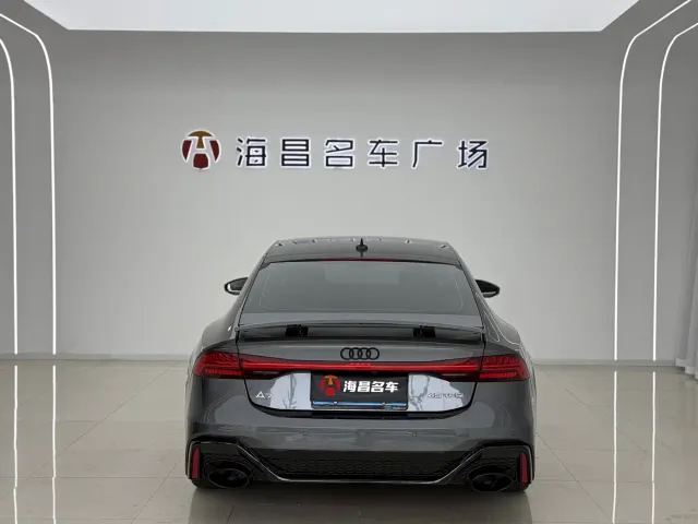 Audi A7 — Фото автомобиля 8