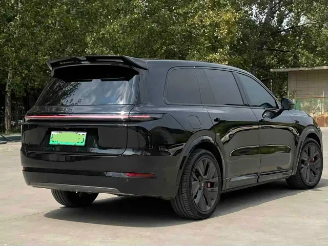 Li Auto L9 — Фото автомобиля 8