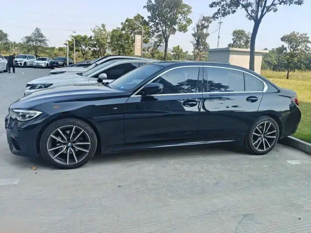 BMW 3 Series — Фото автомобиля 3