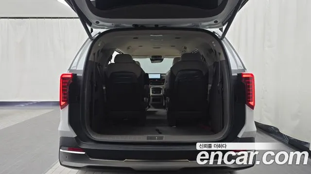 Kia Carnival 4th Gen — Фото автомобиля 22