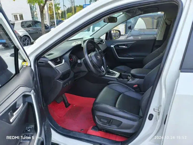 Toyota Wildlander — Фото автомобиля 6