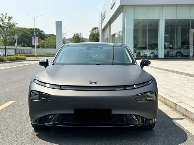 Xpeng P7 — Фото автомобиля 3