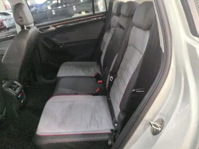 Volkswagen Tiguan L — Фото автомобиля 12