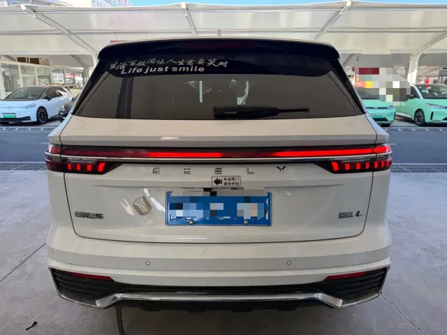Geely Xingyue L — Фото автомобиля 4