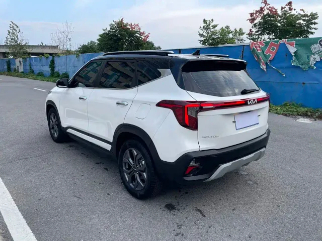 Kia Seltos — Фото автомобиля 6